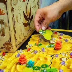 IELLO Board Games Ishtar